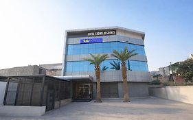 Fabhotel Crown Residency- Near Lakhani Armaan Metro Station